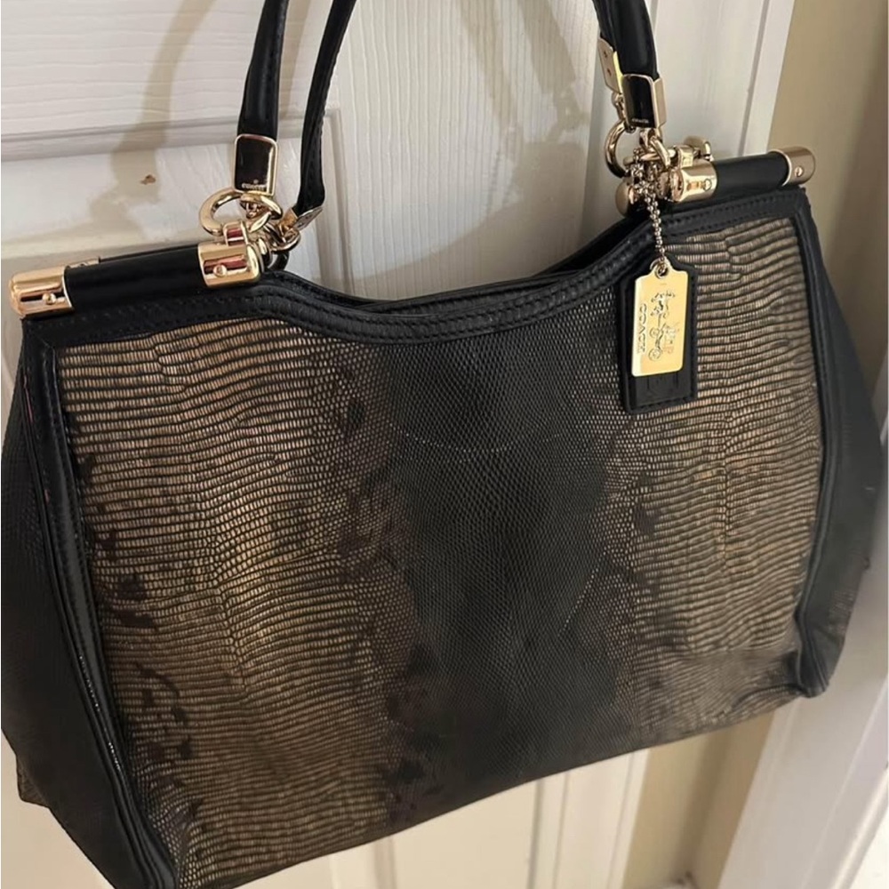 COACH limited edition handbag. Black w/slight gold shimmer. Gold hardware - Picture 3 of 16